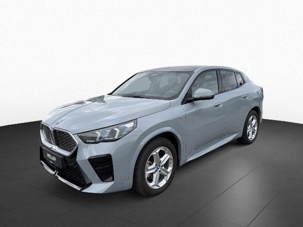BMW iX2 eDrive20
