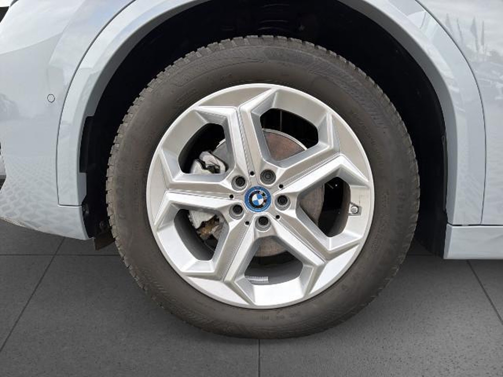 BMW iX2