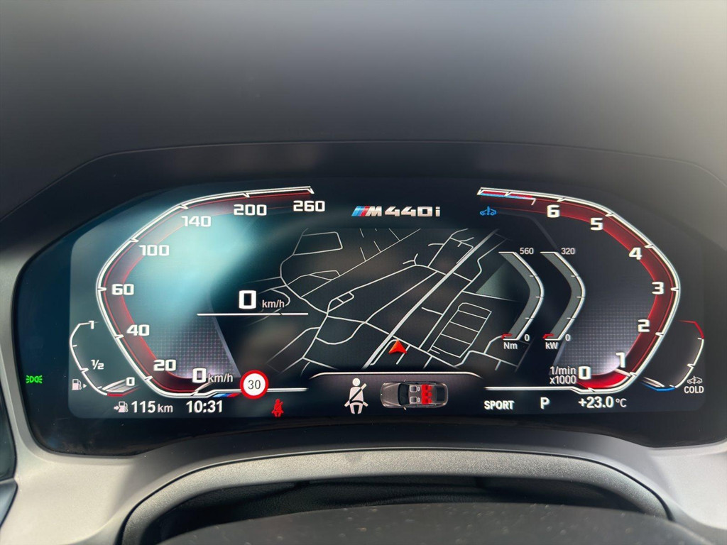 BMW M440