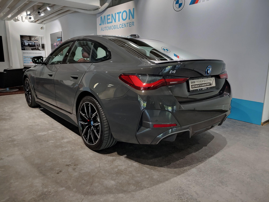 BMW i4