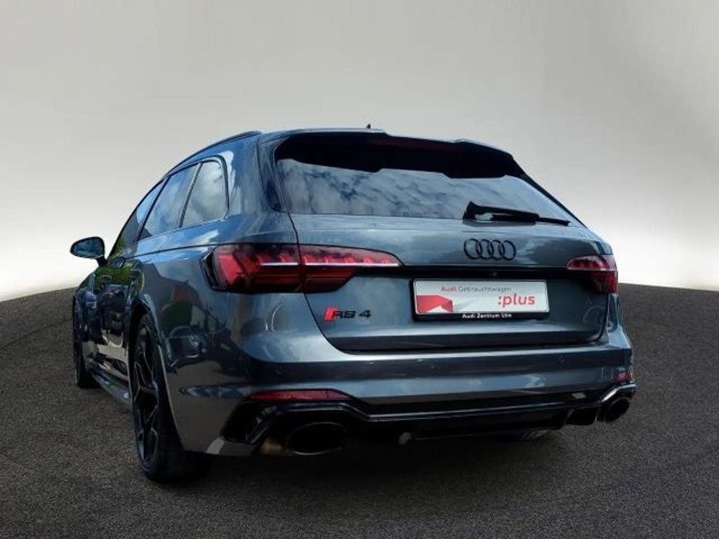 Audi RS4