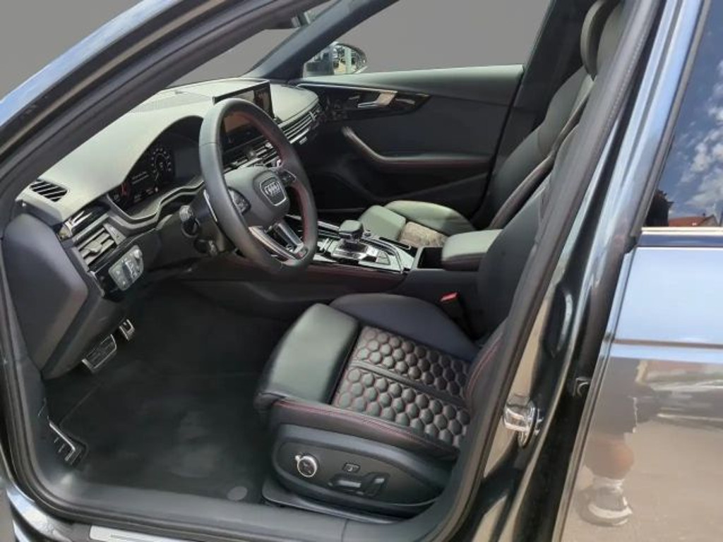 Audi RS4
