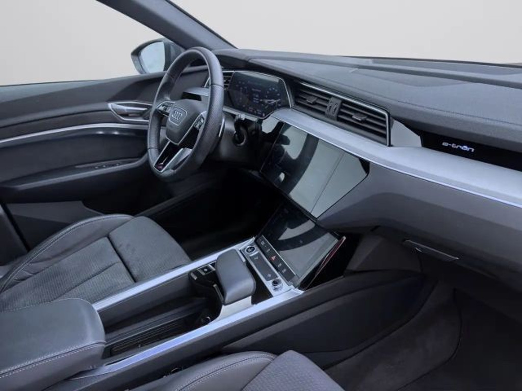 Audi Q8 e-tron