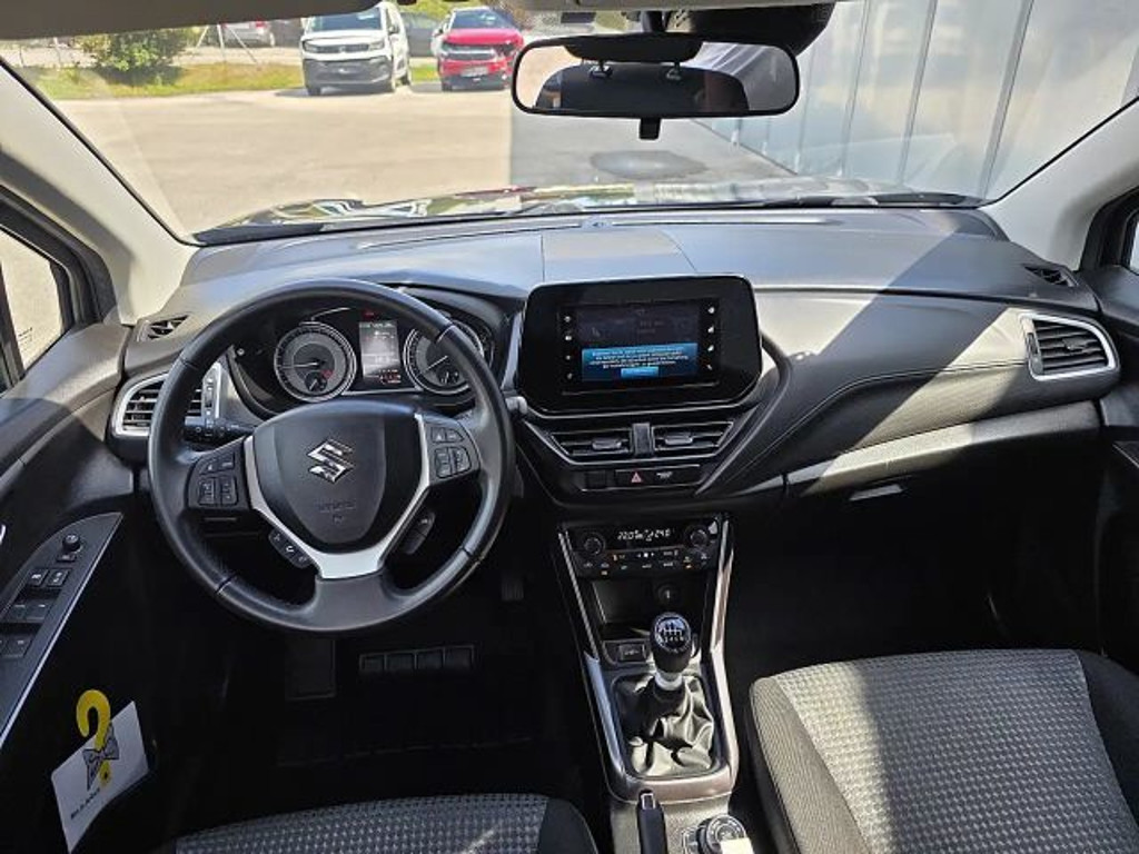 Suzuki S-Cross