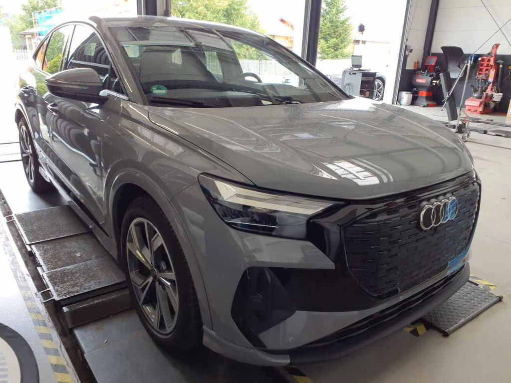 Audi Q4 e-tron Sportback S-Line