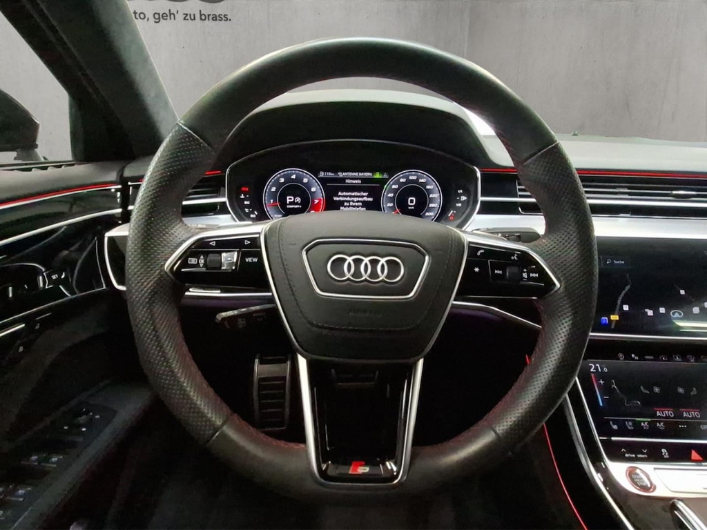 Audi S8