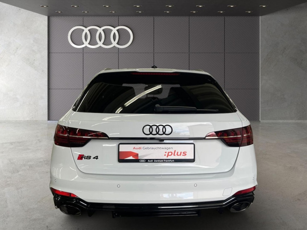 Audi RS4