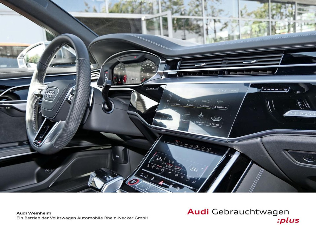 Audi S8