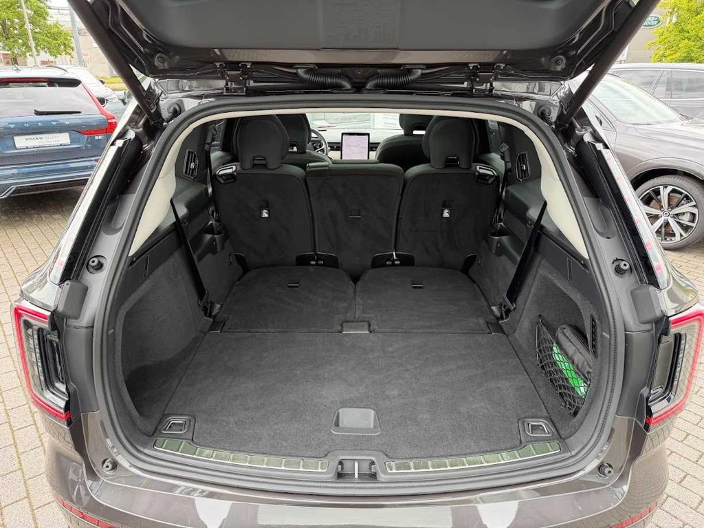Volvo EX90