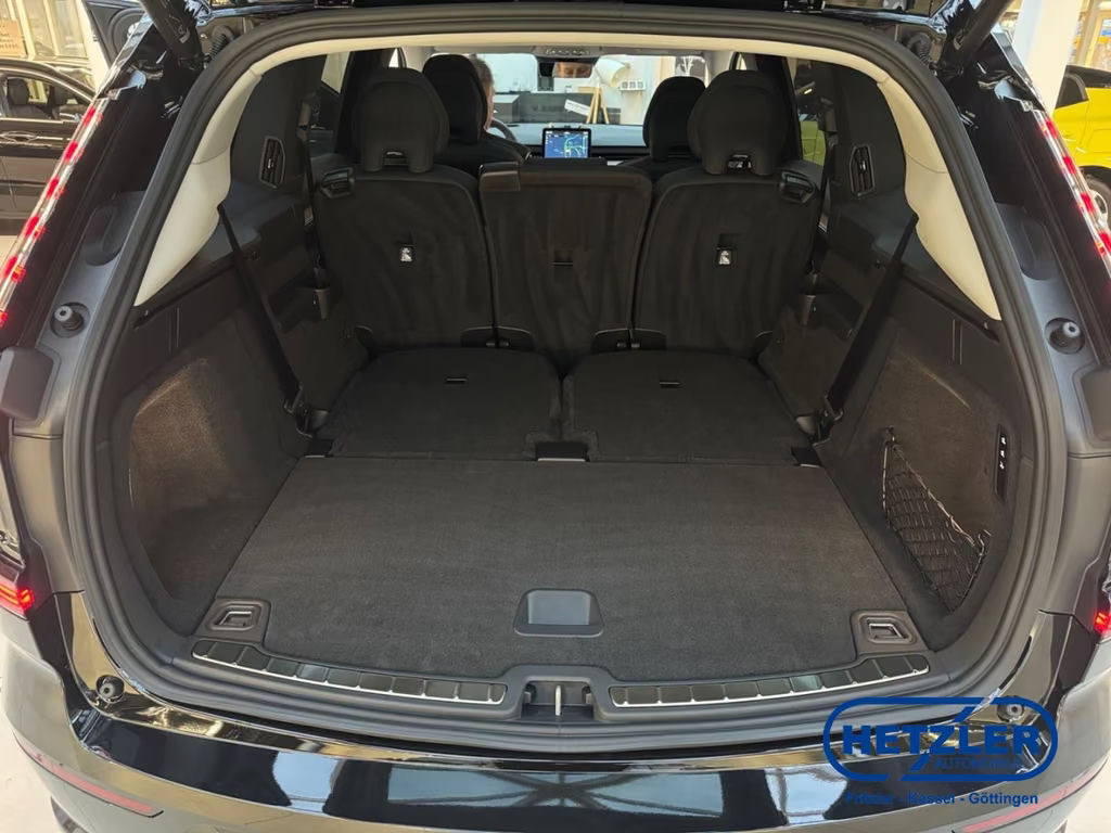 Volvo EX90