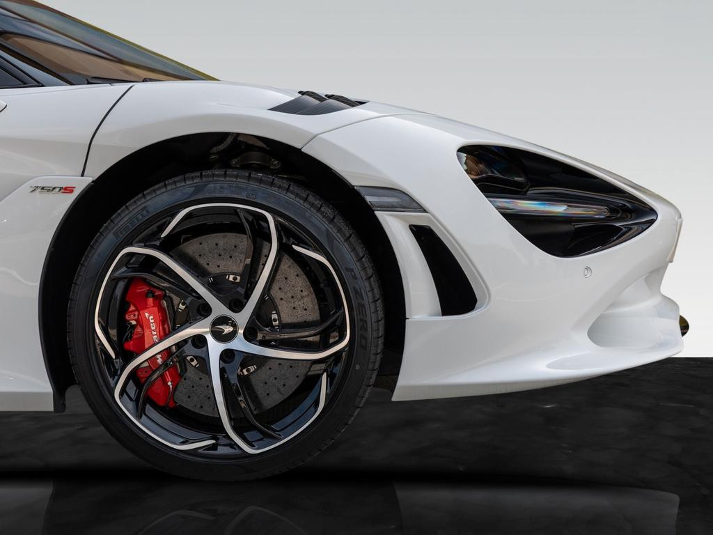 McLaren 750S