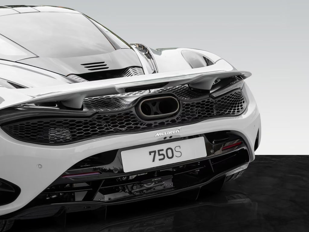 McLaren 750S