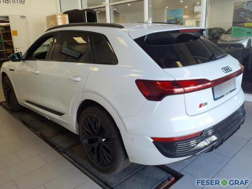 Audi Q8 e-tron
