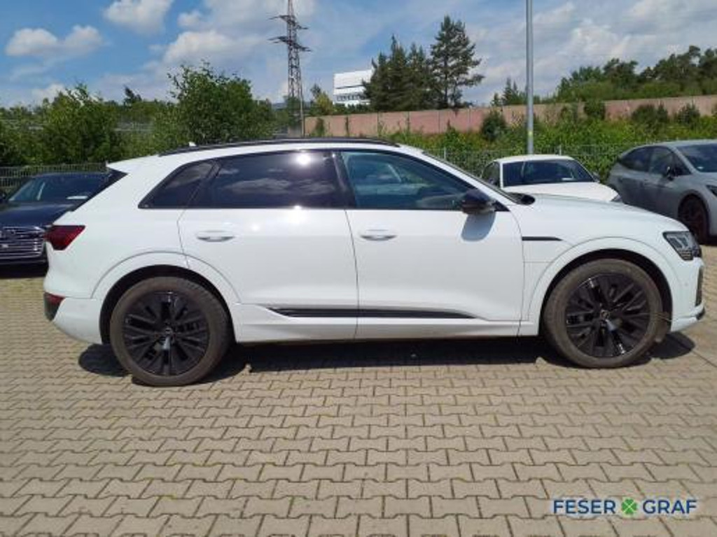 Audi Q8 e-tron