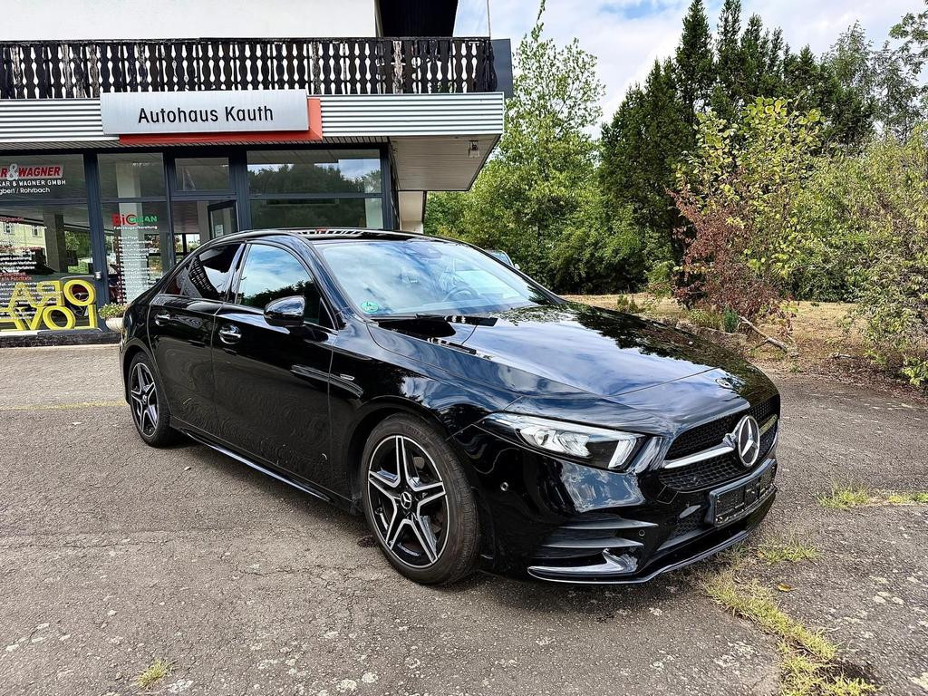 Mercedes-Benz A-Klasse A 180 AMG Line