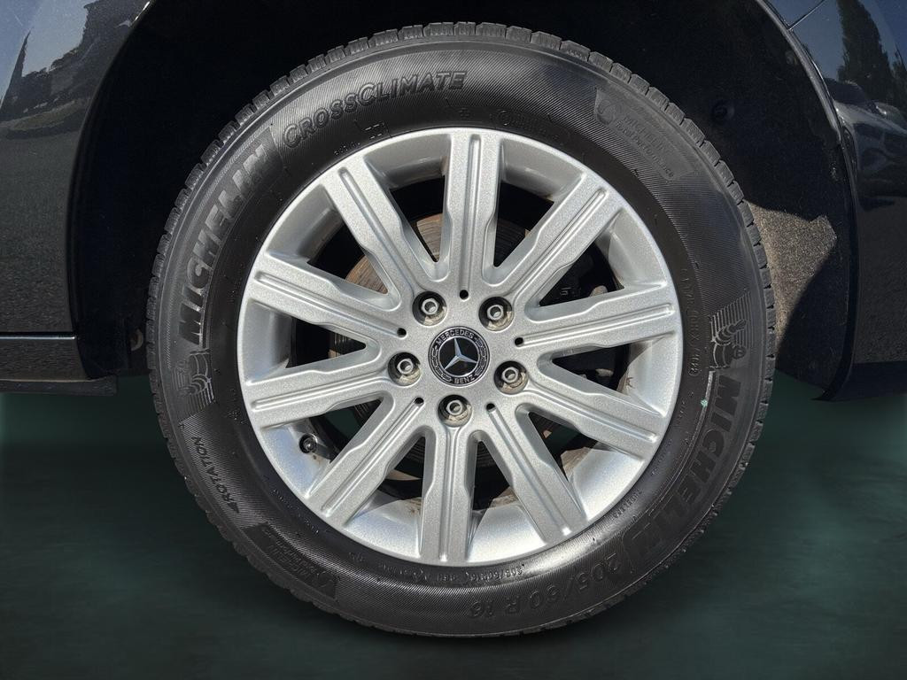 Mercedes-Benz T 180