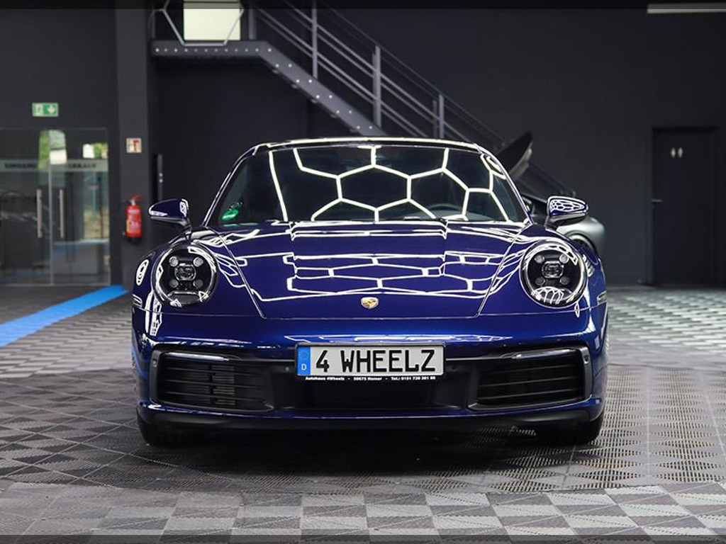 Porsche 911