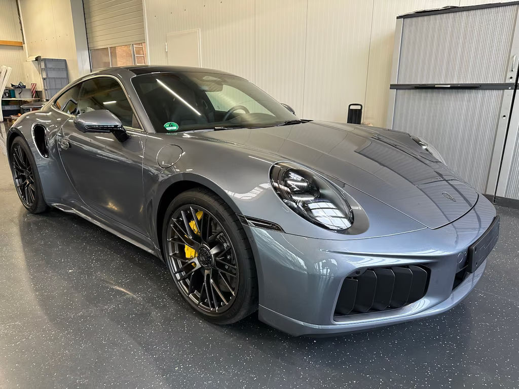 Porsche 911 Turbo 992