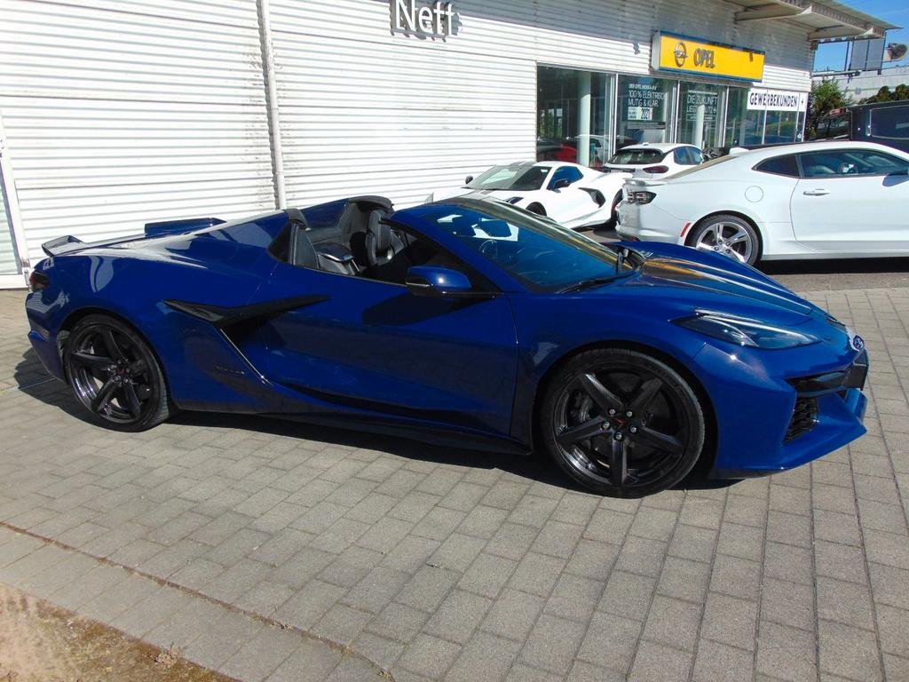 Corvette C8