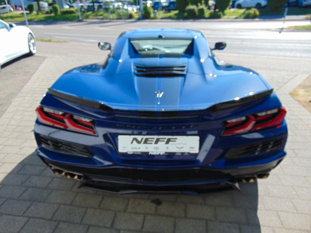 Corvette C8
