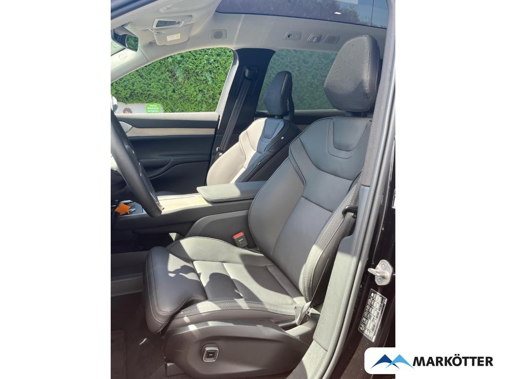 Volvo EX90