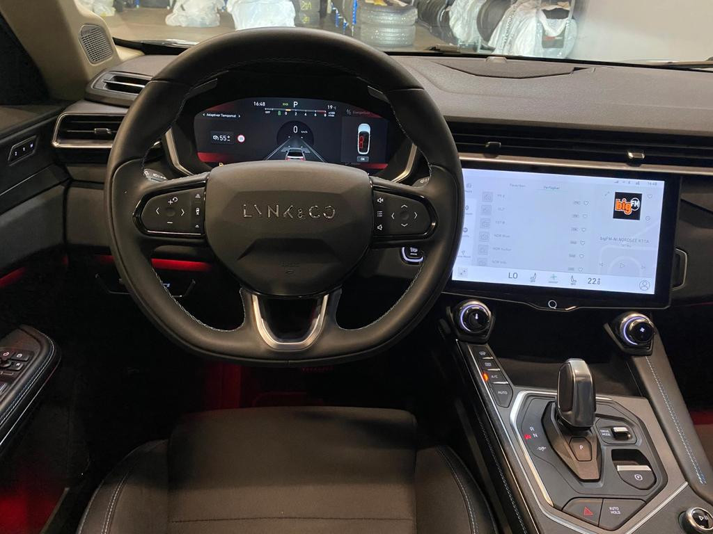 Lynk&Co 01