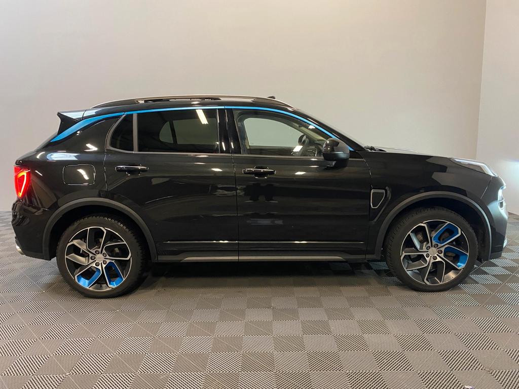 Lynk&Co 01