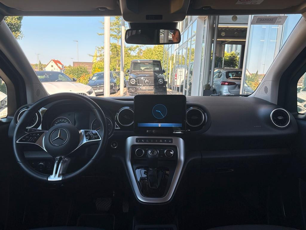 Mercedes-Benz T 180