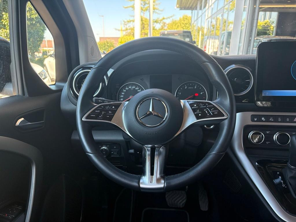Mercedes-Benz T 180