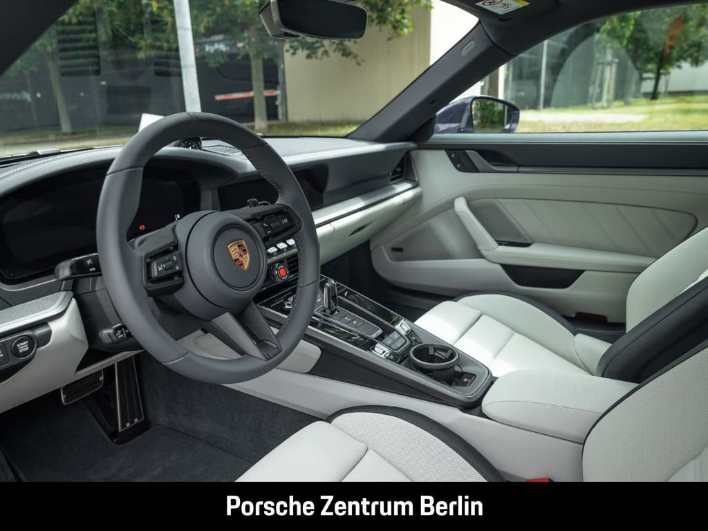 Porsche 911 4S 992 Carrera