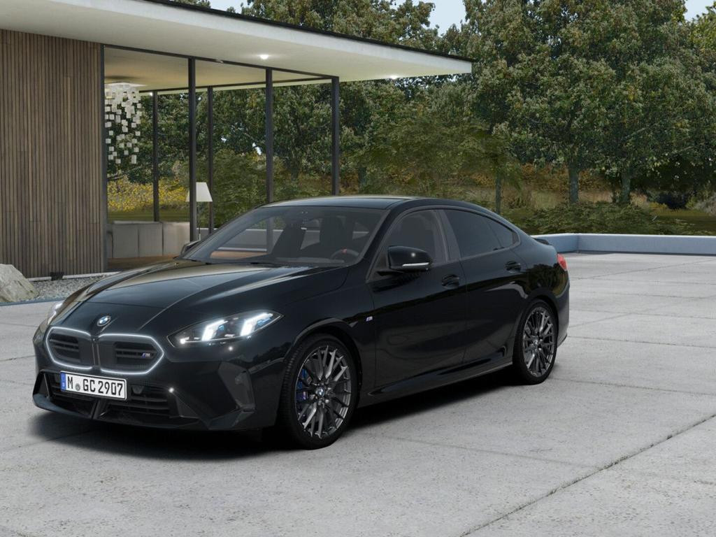 BMW M235