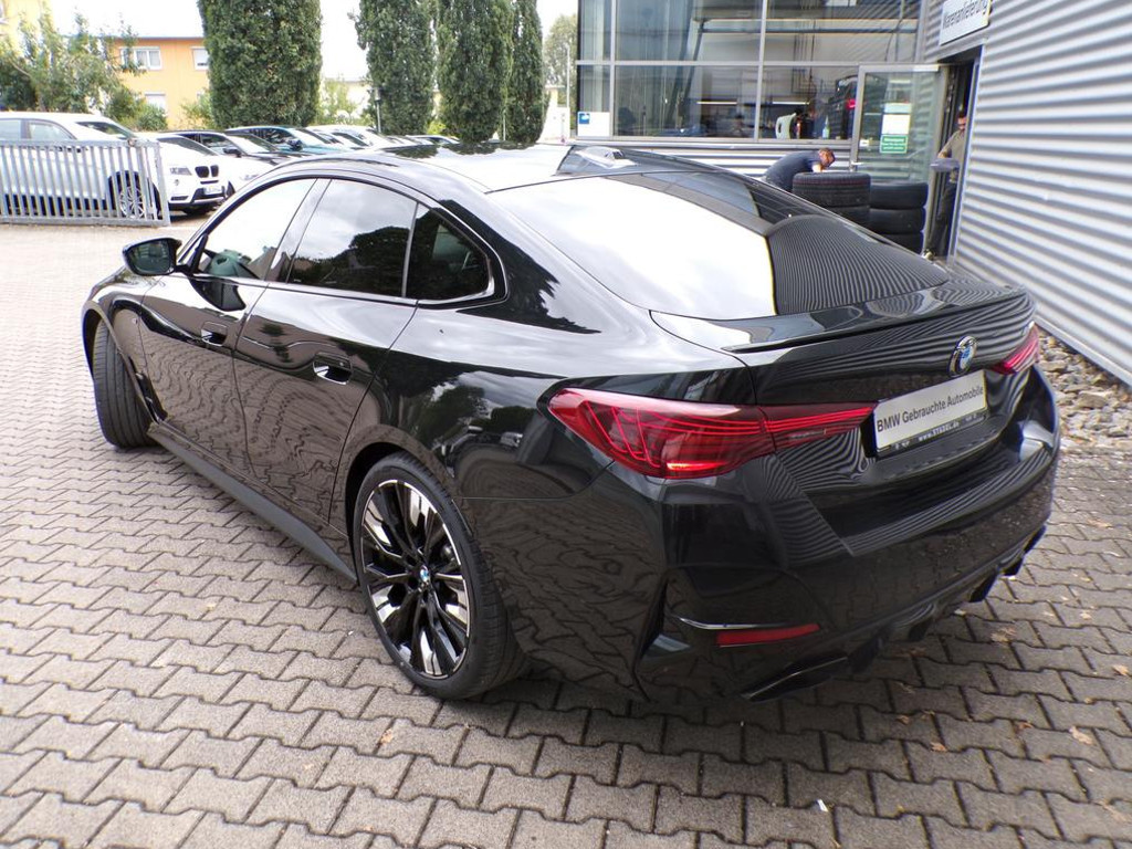 BMW M440