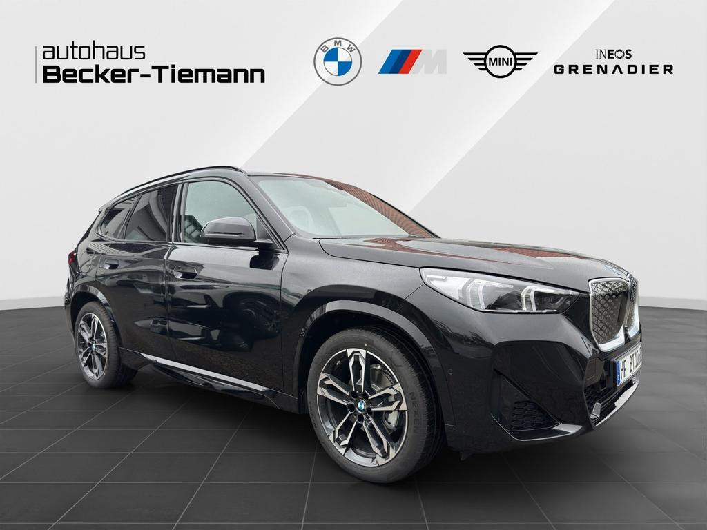 BMW iX1
