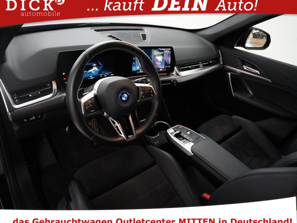 BMW iX1