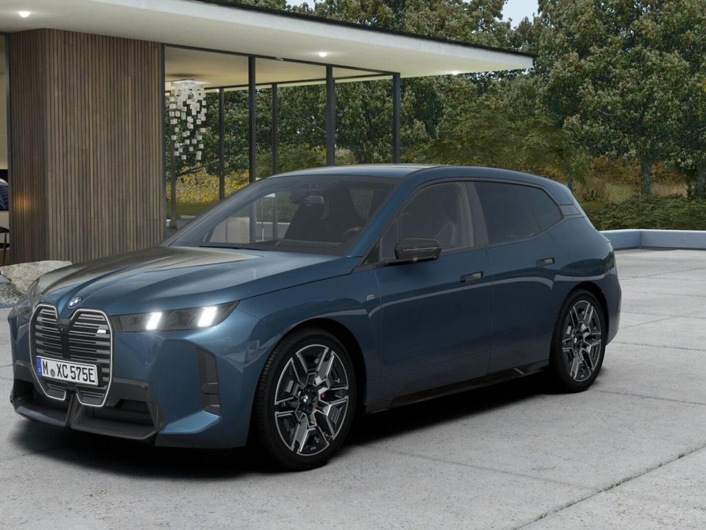 BMW iX