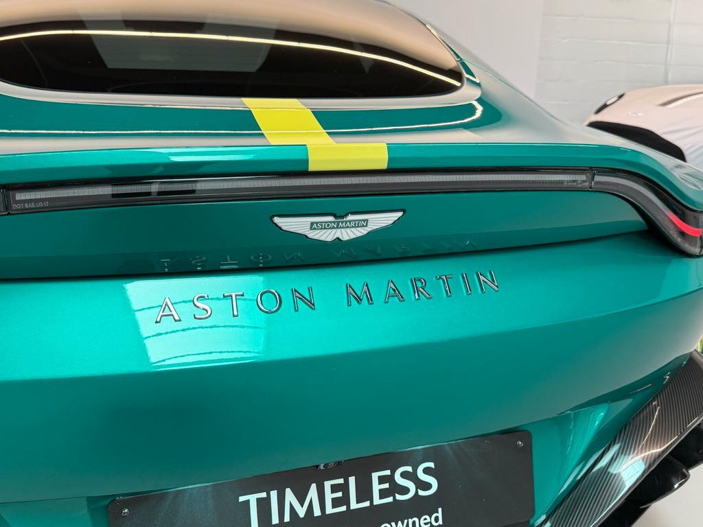 Aston Martin V8 Vantage