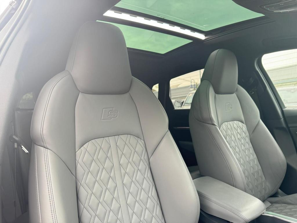 Audi SQ8 e-tron