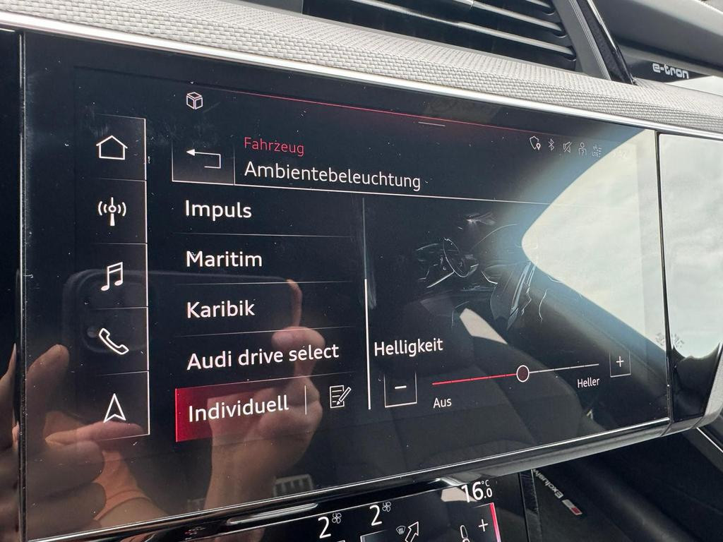 Audi SQ8 e-tron