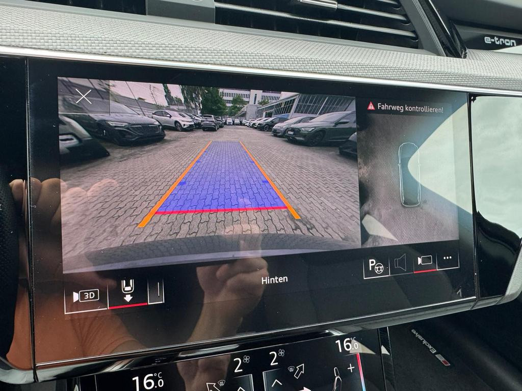 Audi SQ8 e-tron