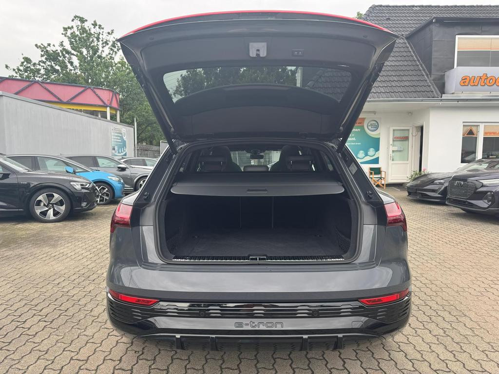 Audi SQ8 e-tron