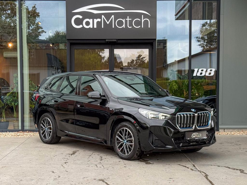 BMW iX1