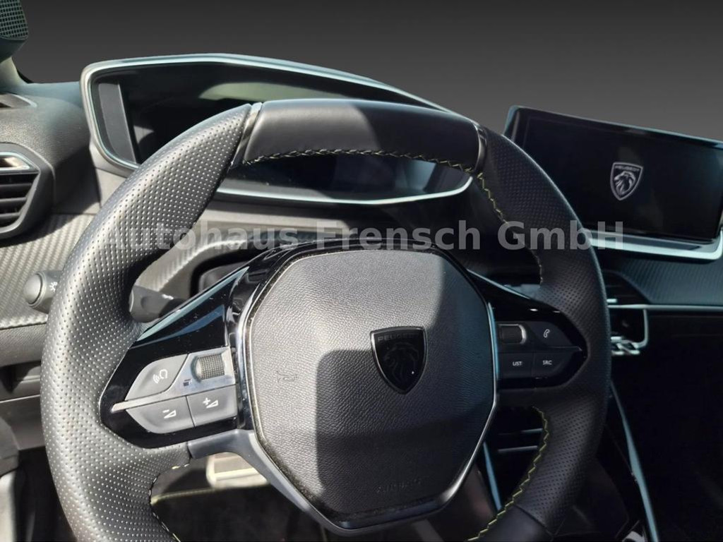 Peugeot e-208