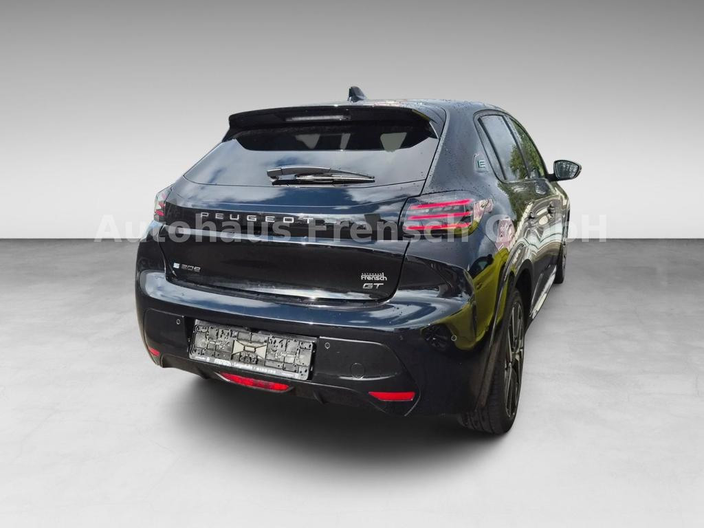 Peugeot e-208
