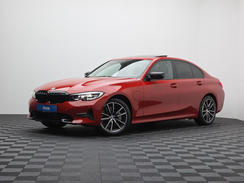 BMW 3 Serie 330 Sport Line Sedan 330e