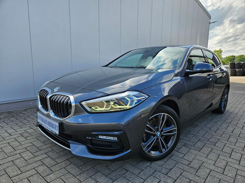 BMW 1 Serie 118 Sport Line Sedan 118i