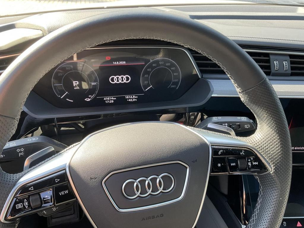 Audi Q8 e-tron