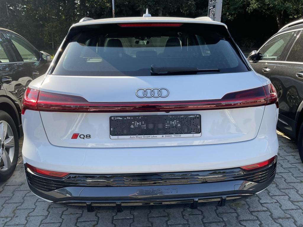 Audi Q8 e-tron