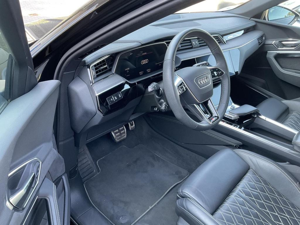 Audi Q8 e-tron