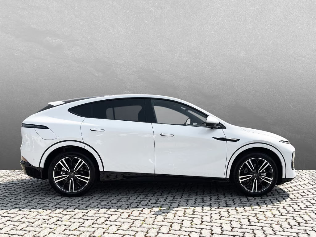 Xpeng G6