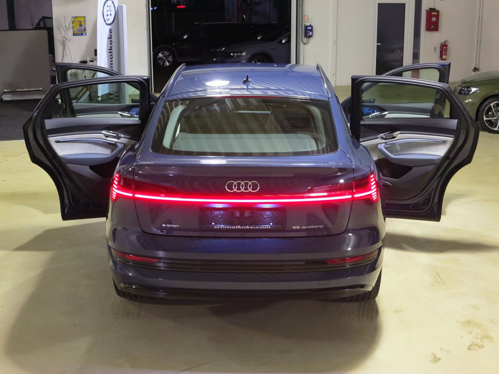 Audi e-tron